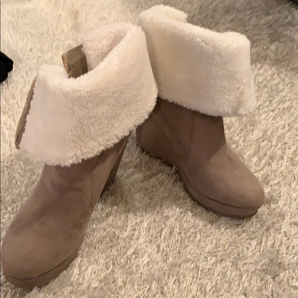 Juicy couture booties size 9 - Picture 2 of 3